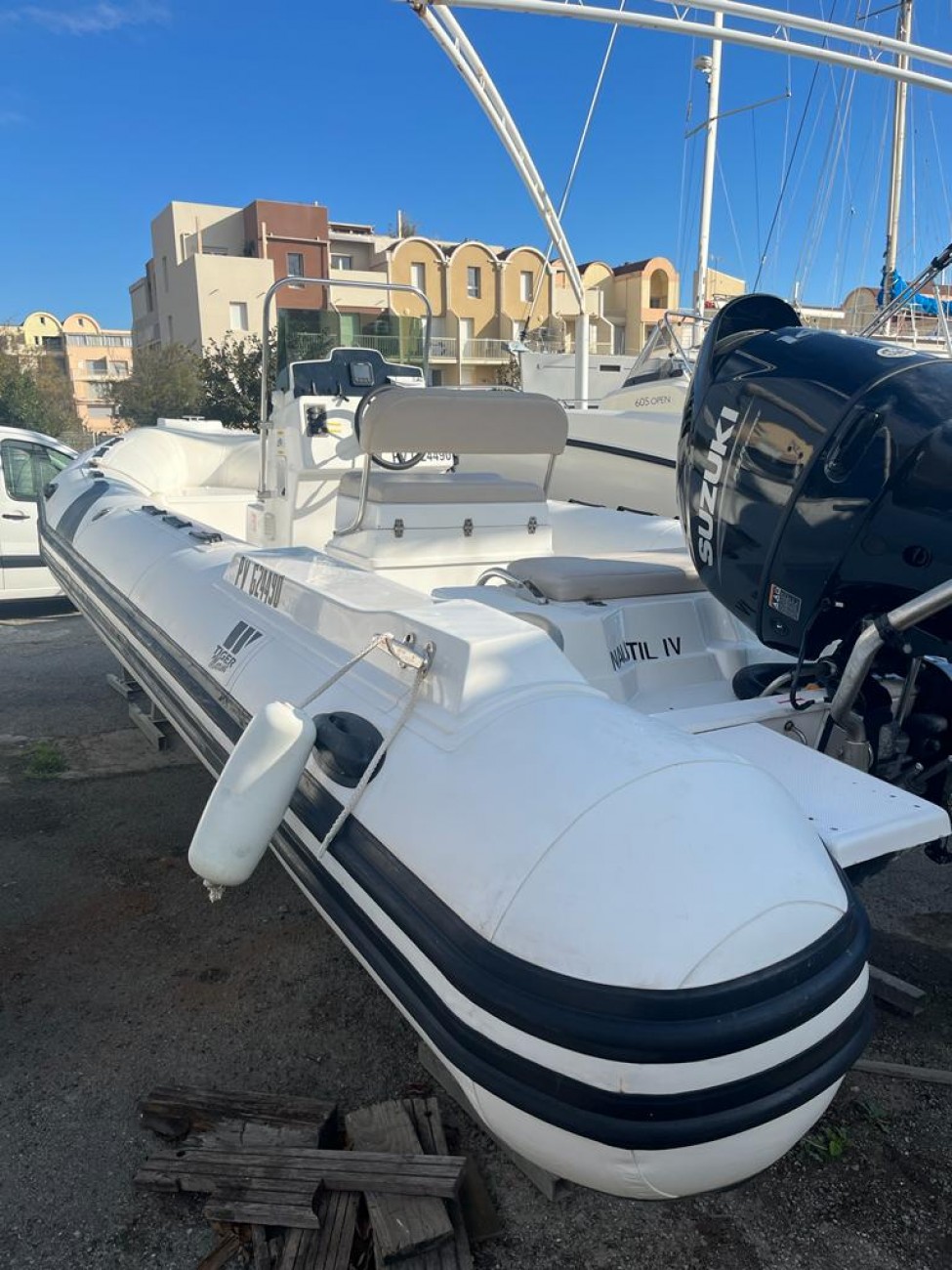 slider 5 Tiger Marine Tiger 650 Open